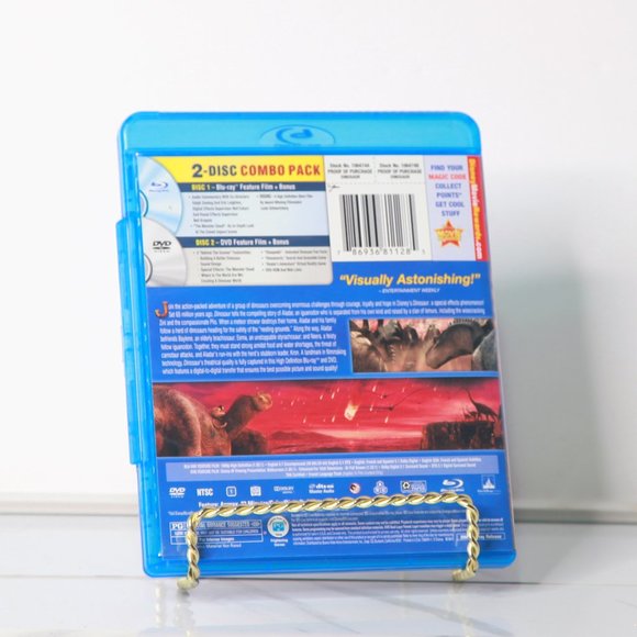 Dinosaur Walt Disney Blue-Ray Movie - Amazing Story & Great For Kids! - Picture 2 of 4